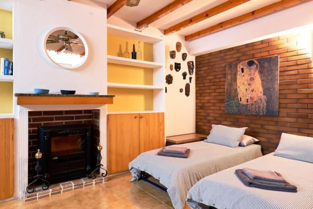 Villa Magerit, Entire Home 5 Minutes Easy Walk To Sandy Beach La Mata  Exterior foto